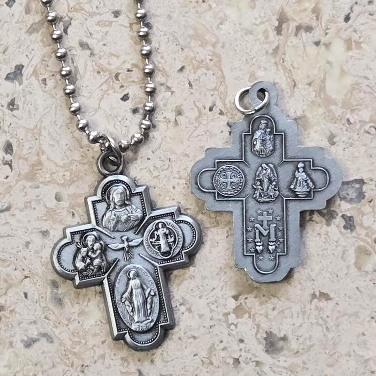 Collar de medalla escapulario de 4 vías